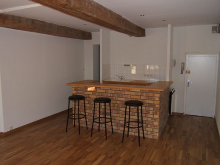 Appartement deux pièces - BOUFFAY - Prix : 180 000 €